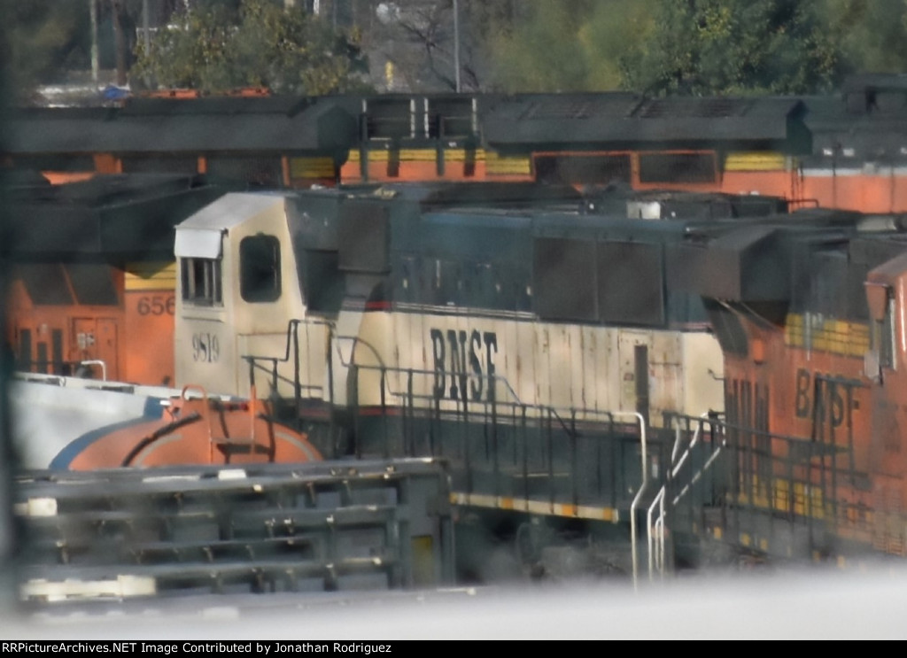 BNSF 9819